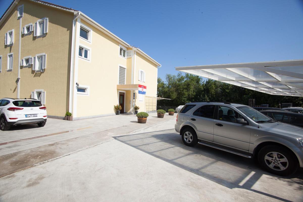 Frajona Apartments Malinska Exterior photo